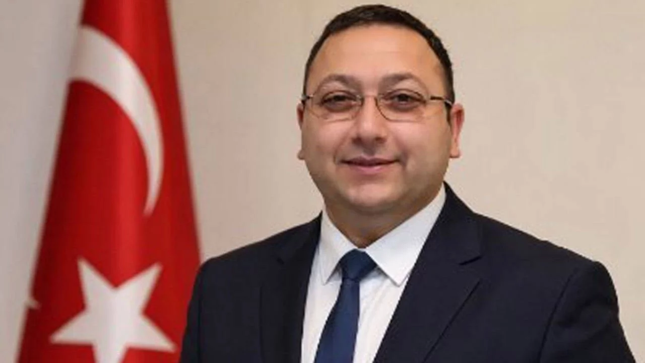 Üsküdar Belediye Başkan Vekili Dündar Ziya Gültekin hayatını kaybetti