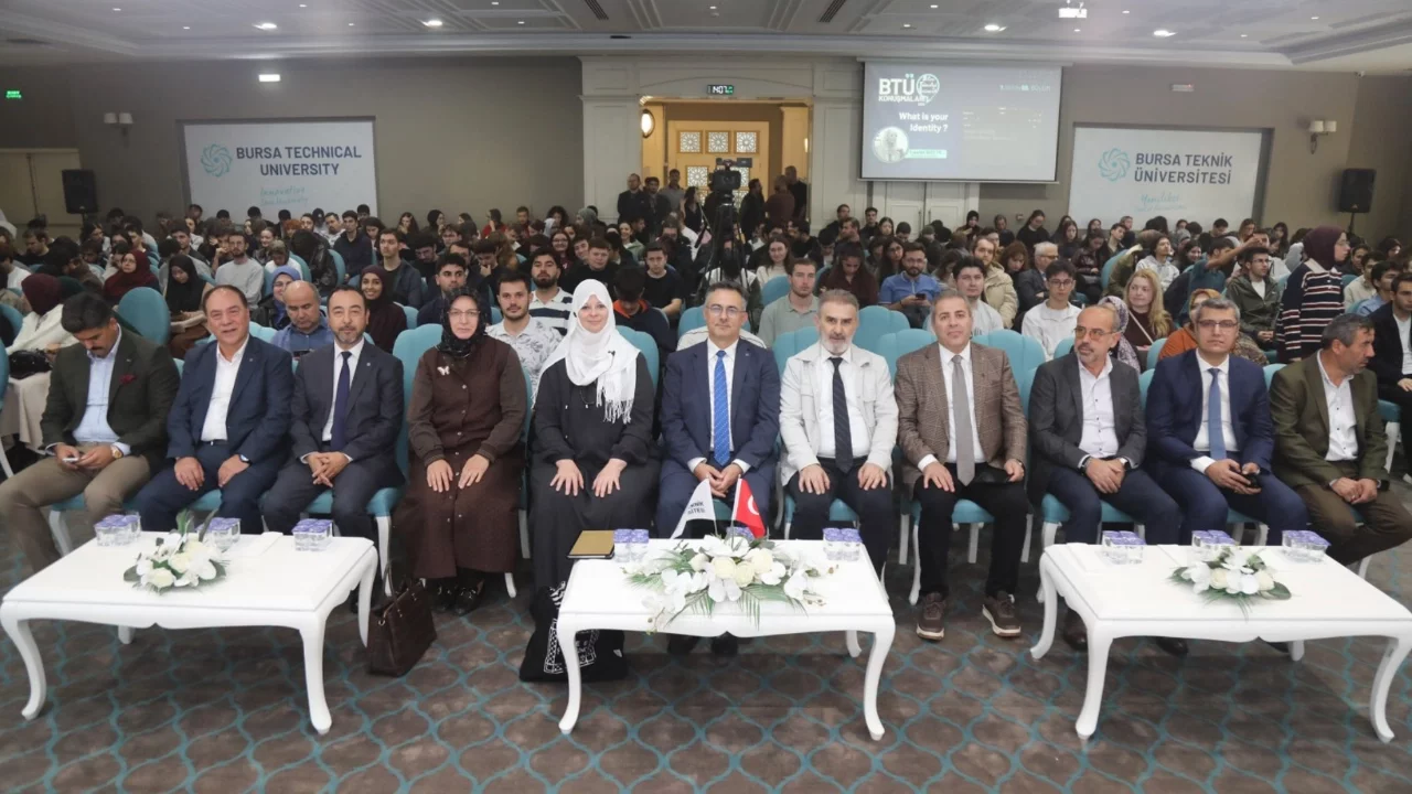Bursa Teknik Üniversitesi'nin konuğu Lauren Booth: Kimlik bu dünyadaki en değerli varlığınızdır