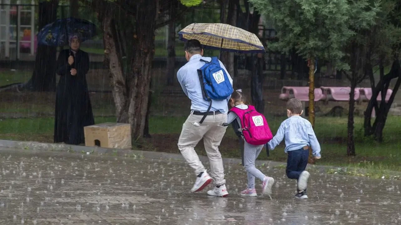 Yağışlar sonrası 6 ilde okullar tatil edildi!