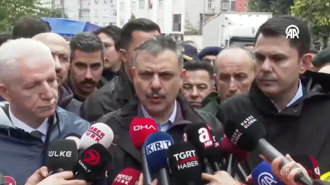 İstanbul'daki sel felaketinde 4 kişi hâlâ kayıp: Bakan Çiftçi son durumu açıkladı