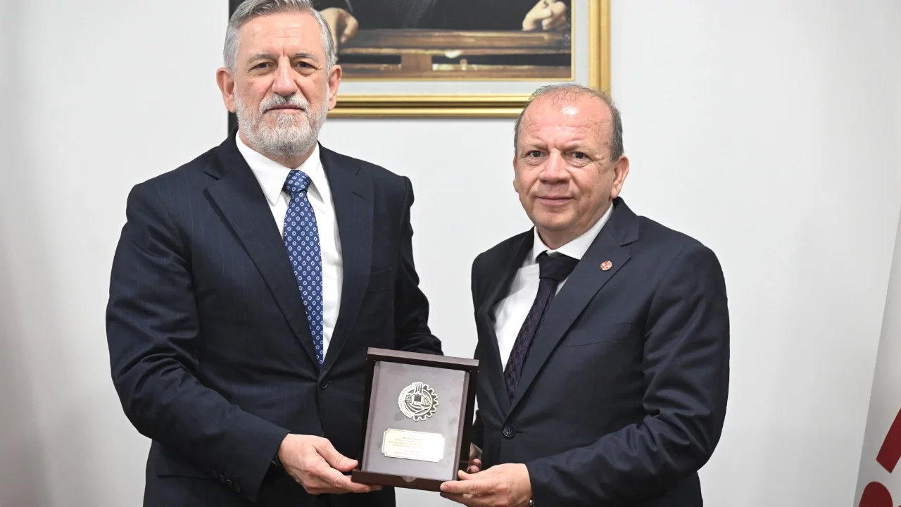 Bursa Ticaret ve Sanayi Odası'nda devir teslim töreni gerçekleştirildi