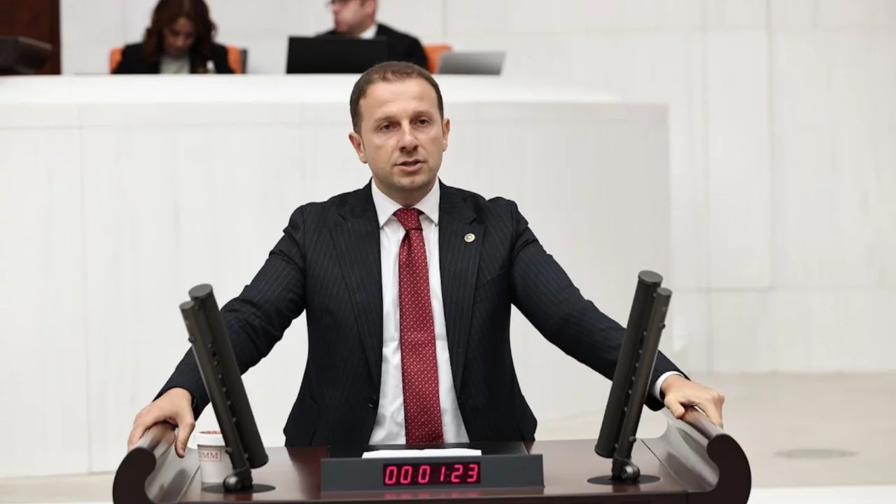 AK Parti Bursa Milletvekili Kılıç: "Özgürlükler ile hukuki sorumluluklar birbirinin alternatifi değildir"