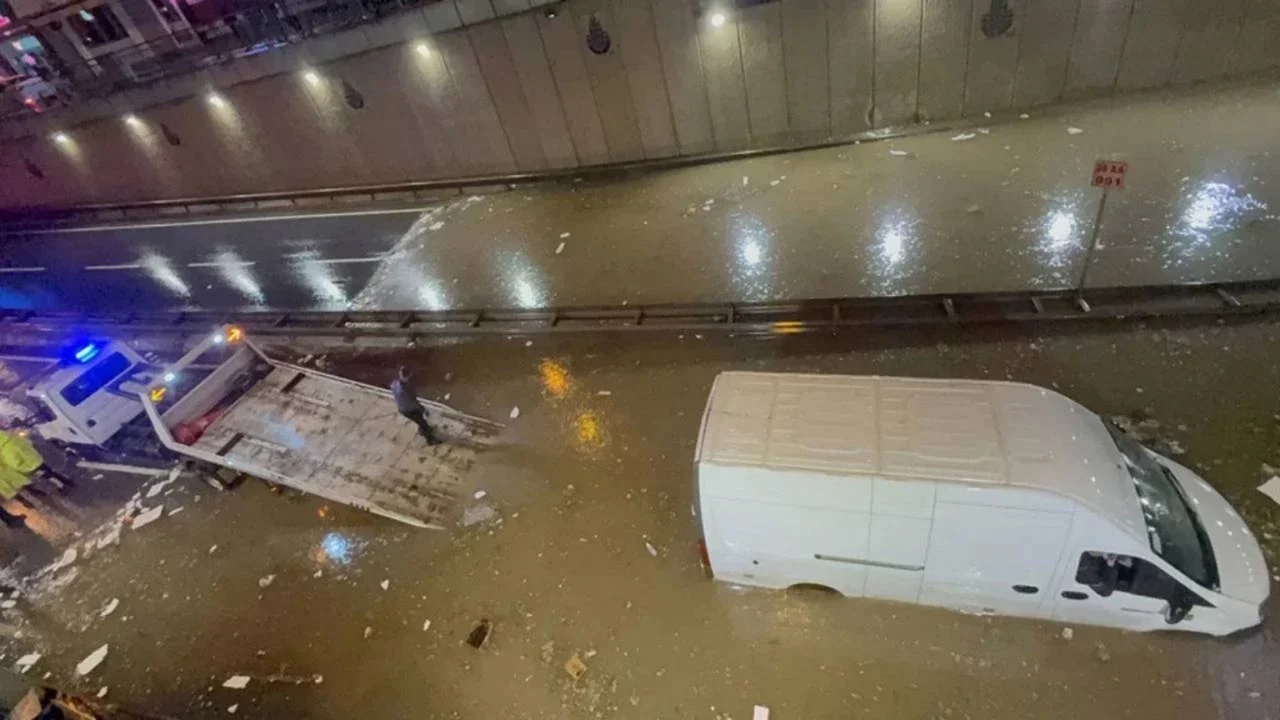 İstanbul'daki sel felaketinde acı bilanço!