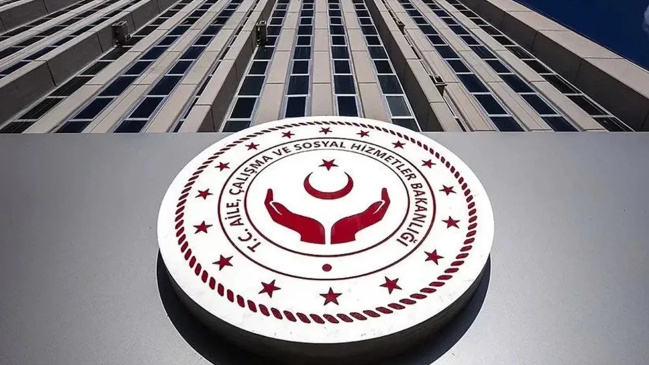 Bakanlıktan çocuk güzellik yarışması hakkında suç duyurusu