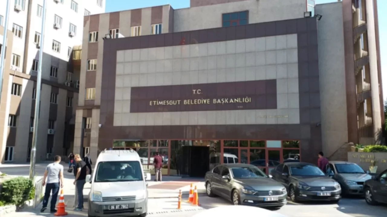 Etimesgut Belediyesi soruşturmasında 7 kişi tutuklandı