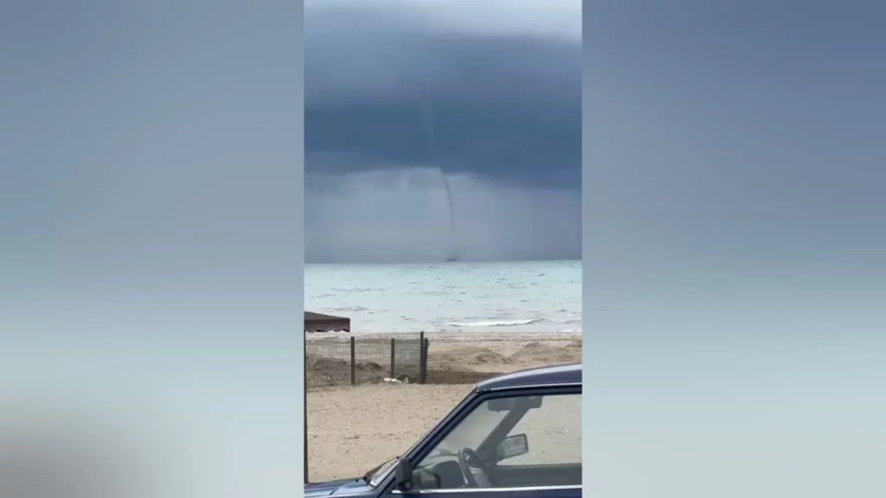Bursa Mudanya'da denizde hortum oluştu