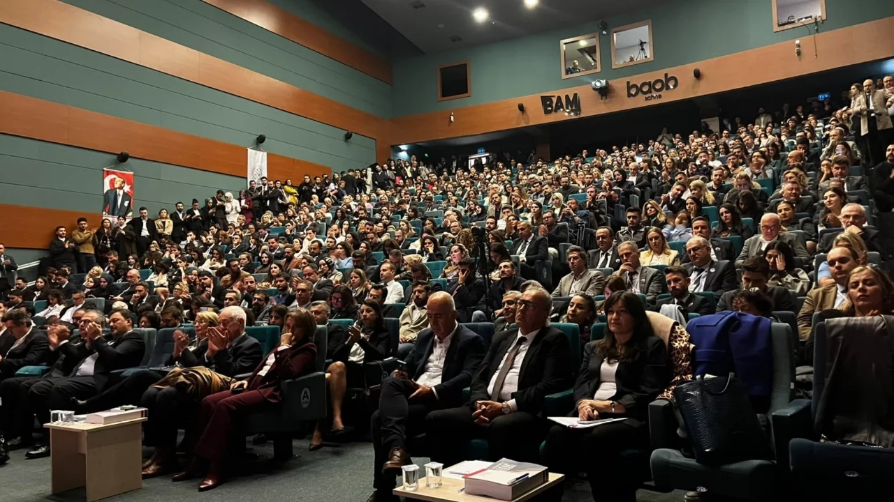 Bursa Barosu'nda Ercan Kormaz ile Gürkan Altun arasında gerginlik