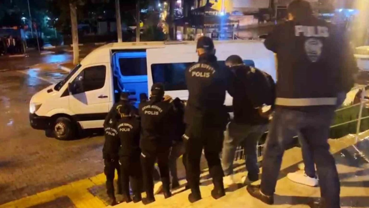 Mersin'de fuhuş operasyonu: 6 tutuklama