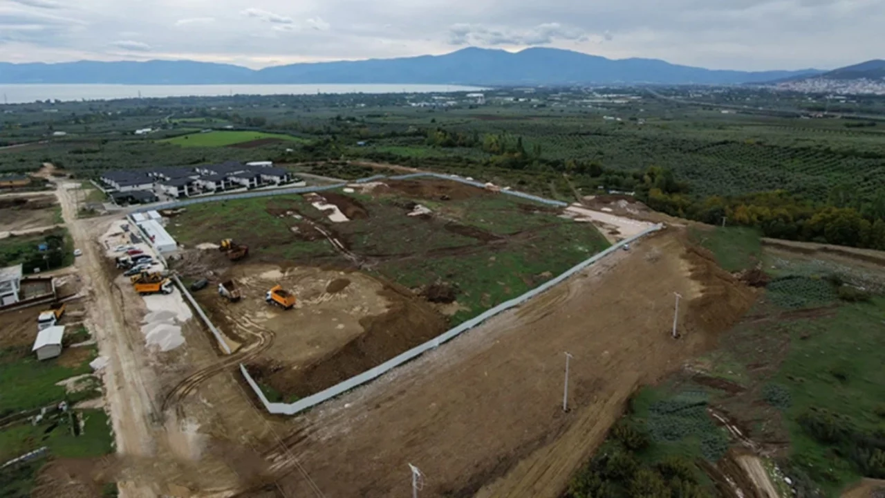 Menzil cemaatinden Bursa'da 168 dönümlük külliye!