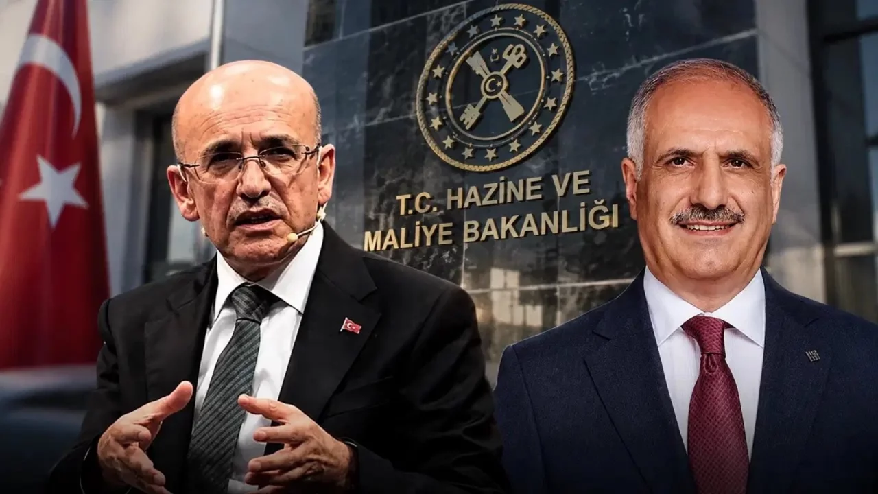 Hazine ve Maliye Bakan Yardımcısı Osman Çelik, Bakan Şimşek'e emeklilik dilekçesini sundu