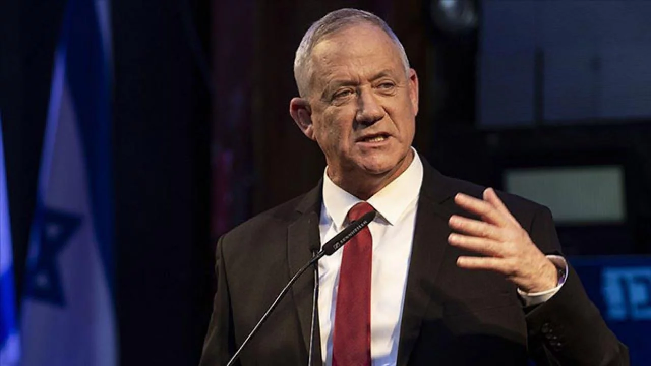 Binyamin Netanyahu'nun rakibi Benny Gantz, seçime 8 gün kala yarıştan çekildi