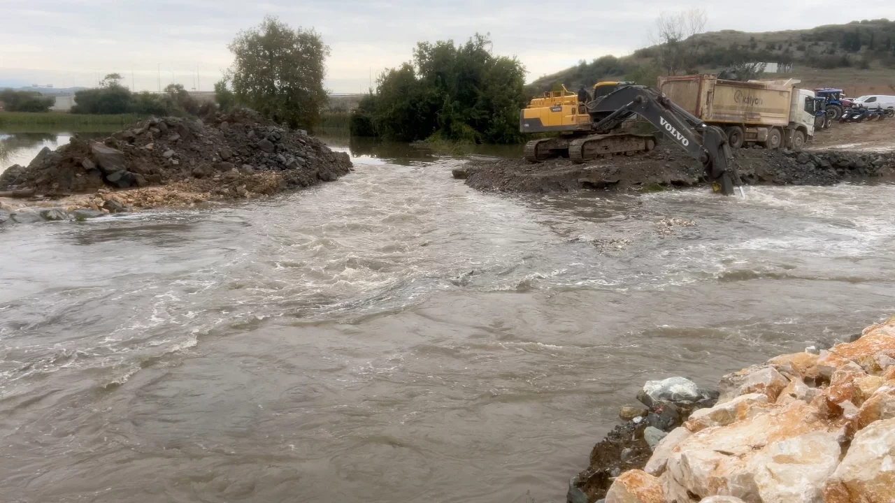 Bursa'da taşkın mağduru çiftçilerden yetkililere çağrı