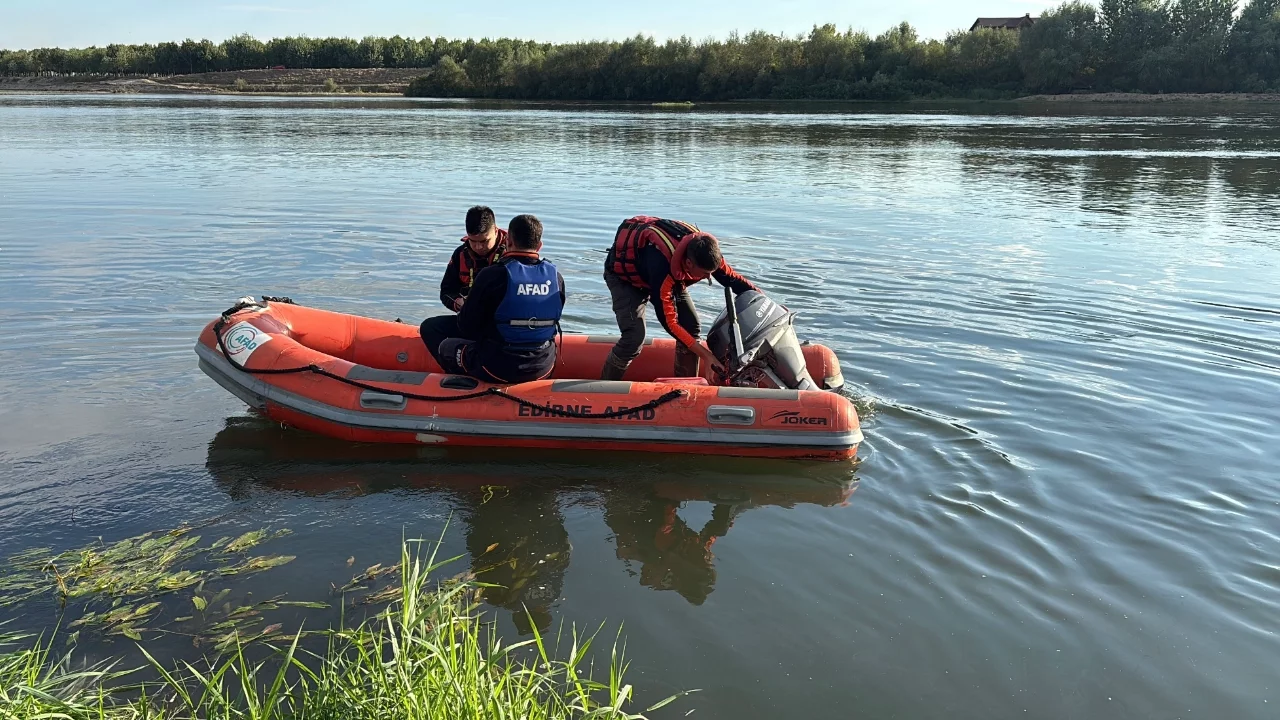Meriç Nehri'nde kaybolan 12 yaşındaki çocuğu arama çalışmaları sürüyor