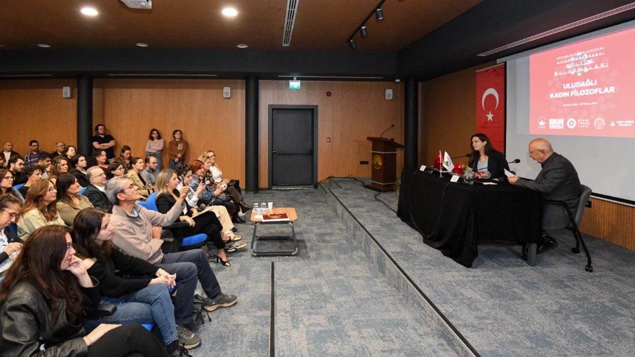 Osmangazi'de Hisariçi Felsefe Buluşmaları'nda yapay zeka masaya yatırıldı