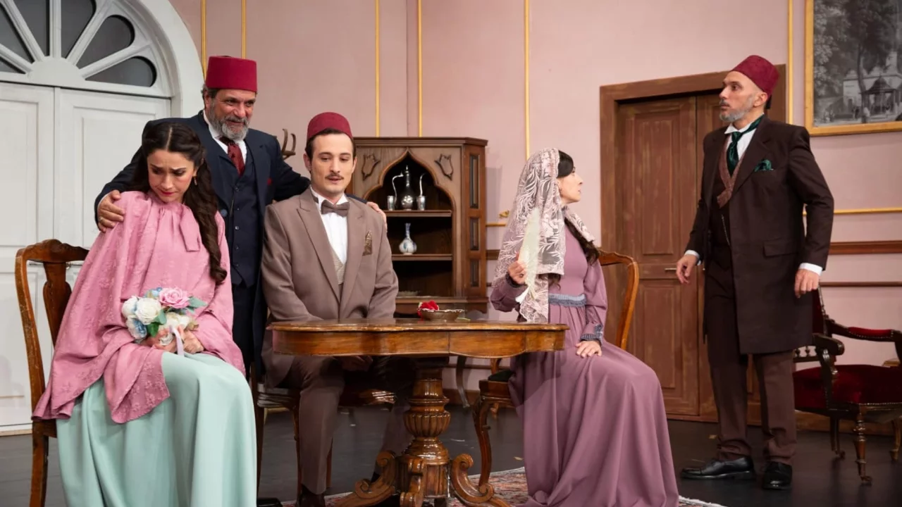 Bursa Şehir Tiyatrosu'ndan çifte prömiyer gururu
