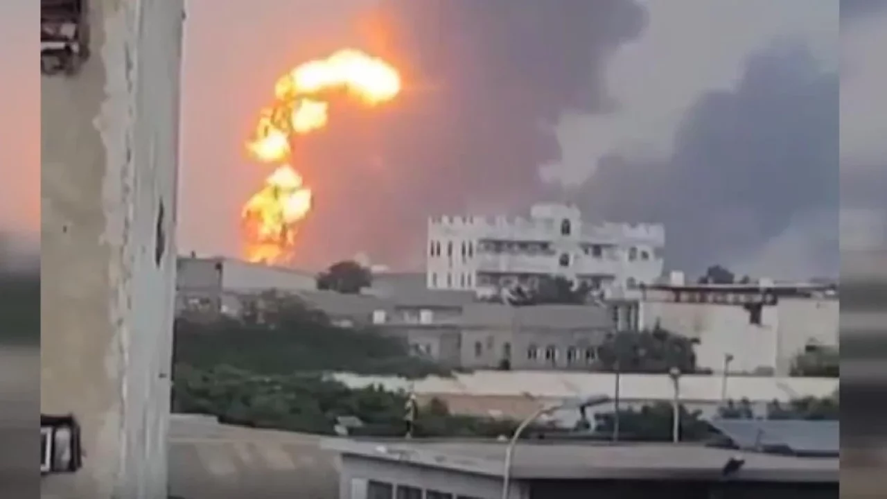 Yemen'de katliam gibi saldırı! Husiler askeri eğitim kampını vurdu: Onlarca ölü ve yaralı var