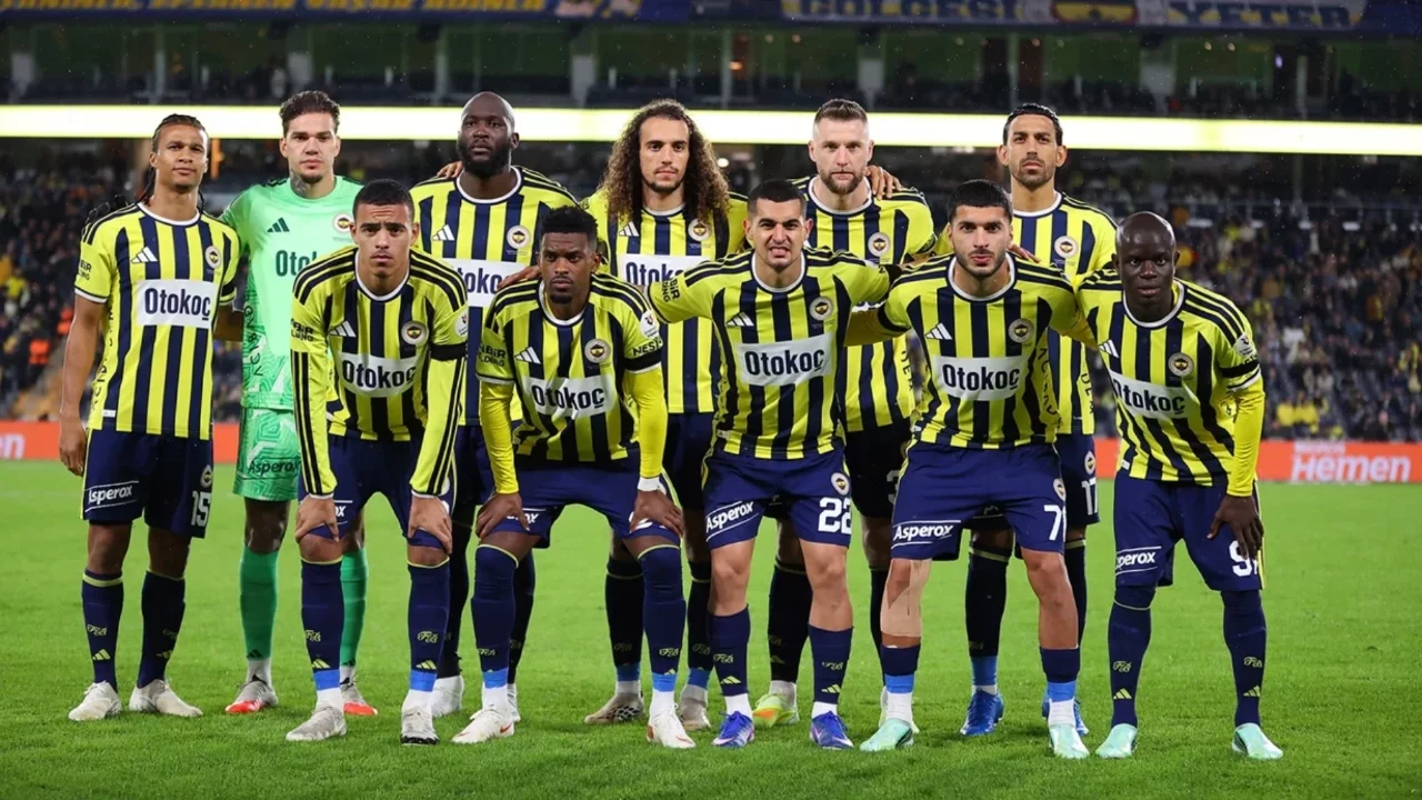 Fenerbahçe, Devler Ligi'nde Slavia Prag'ı ağırlayacak