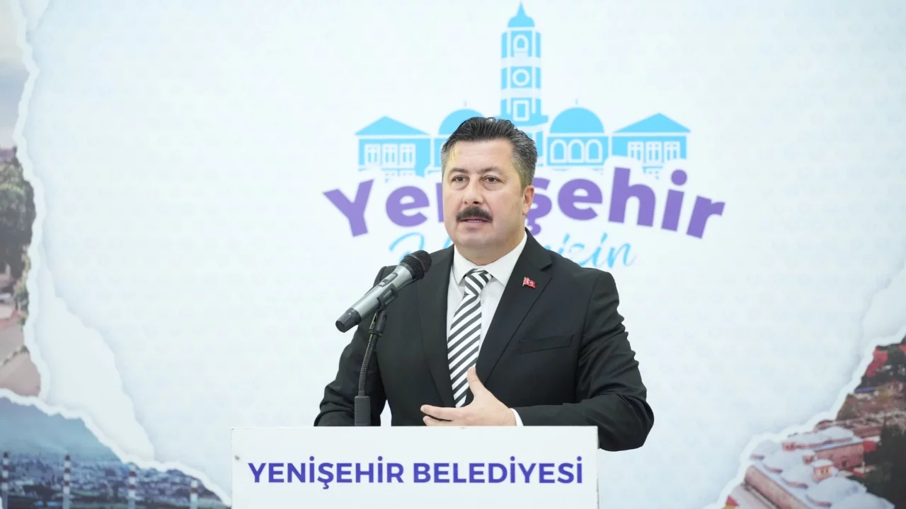 Yenişehir Belediye Başkanı Özel muhtarlarla buluştu