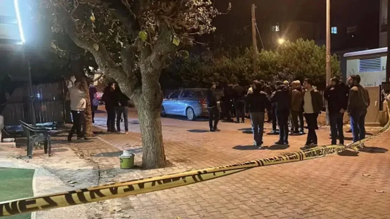 İzmir'de polisin şehit olduğu silahlı saldırıya ilişkin davada karar