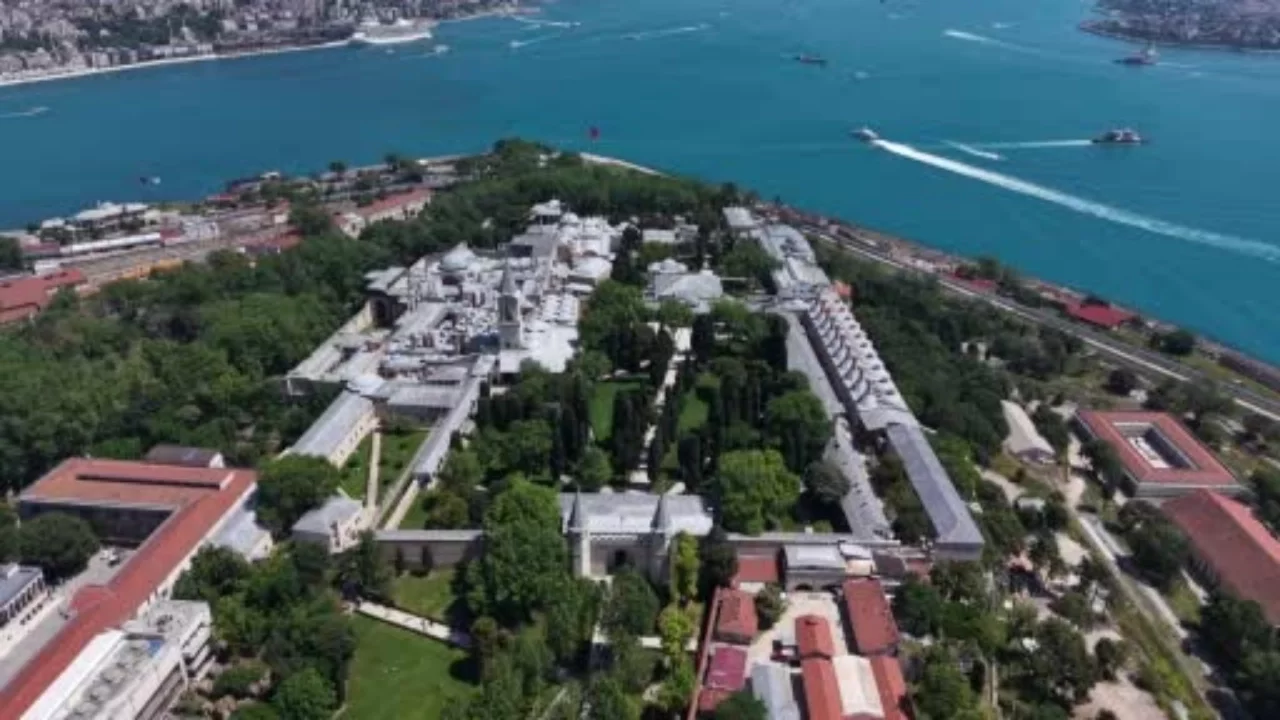 Topkapı Sarayı'nda 10 bini aşkın eser ziyaretçilerle buluşacak