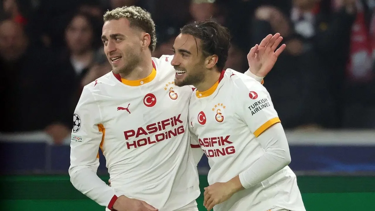 Yunus Akgün Galatasaray tarihine adını yazdırdı!