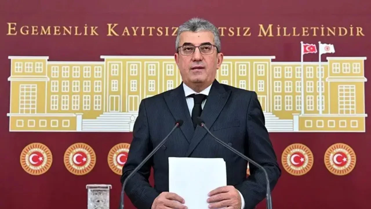 Gökhan Günaydın'dan iktidara 'asgari ücret' çağrısı: 'Çıkartın, sökülün çaldığınız paraları'