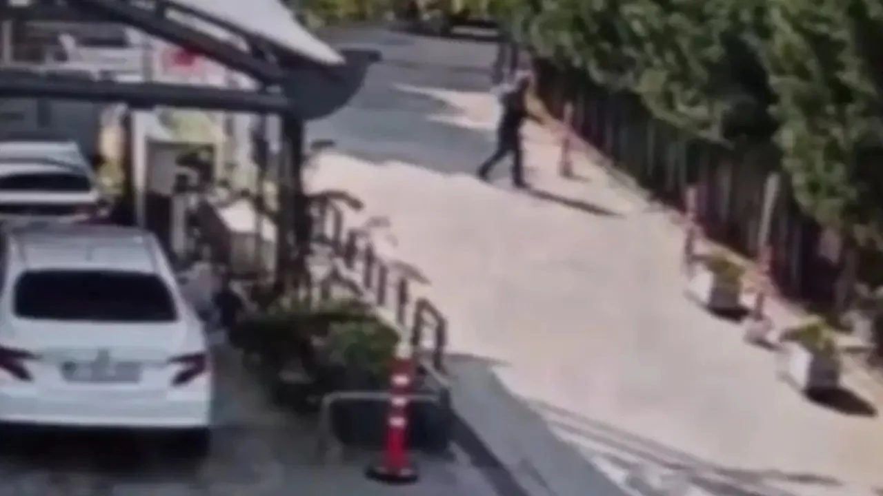 Sokak ortasında erkek dehşeti! Eşine tavuk satan kasabı bıçaklayarak öldürdü
