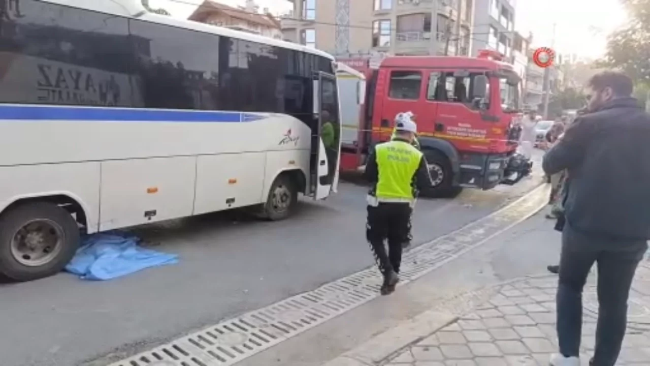 Manisa'da işçi servisinin çarptığı 8 yaşındaki çocuk yaşamını yitirdi