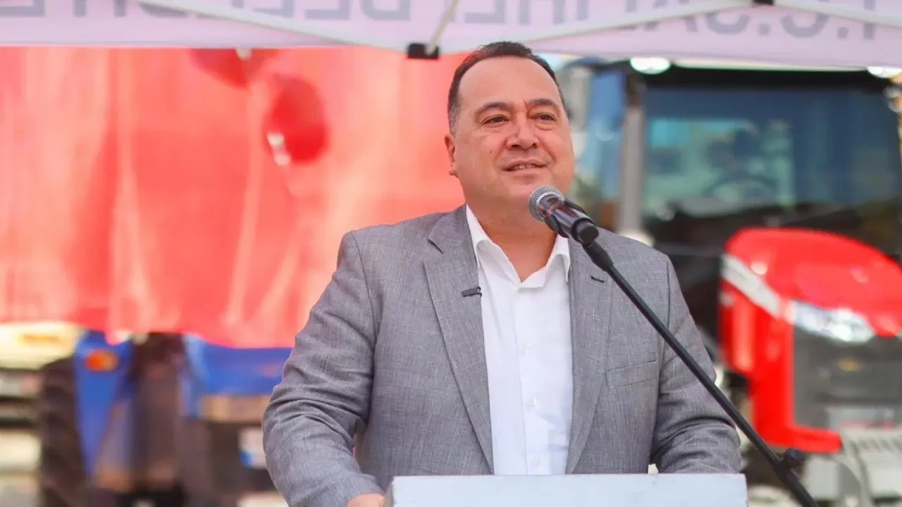AK Parti'ye geçeceği iddia ediliyordu: Manisa Büyükşehir Belediye Başkanı Besim Dutlulu'dan net yanıt!