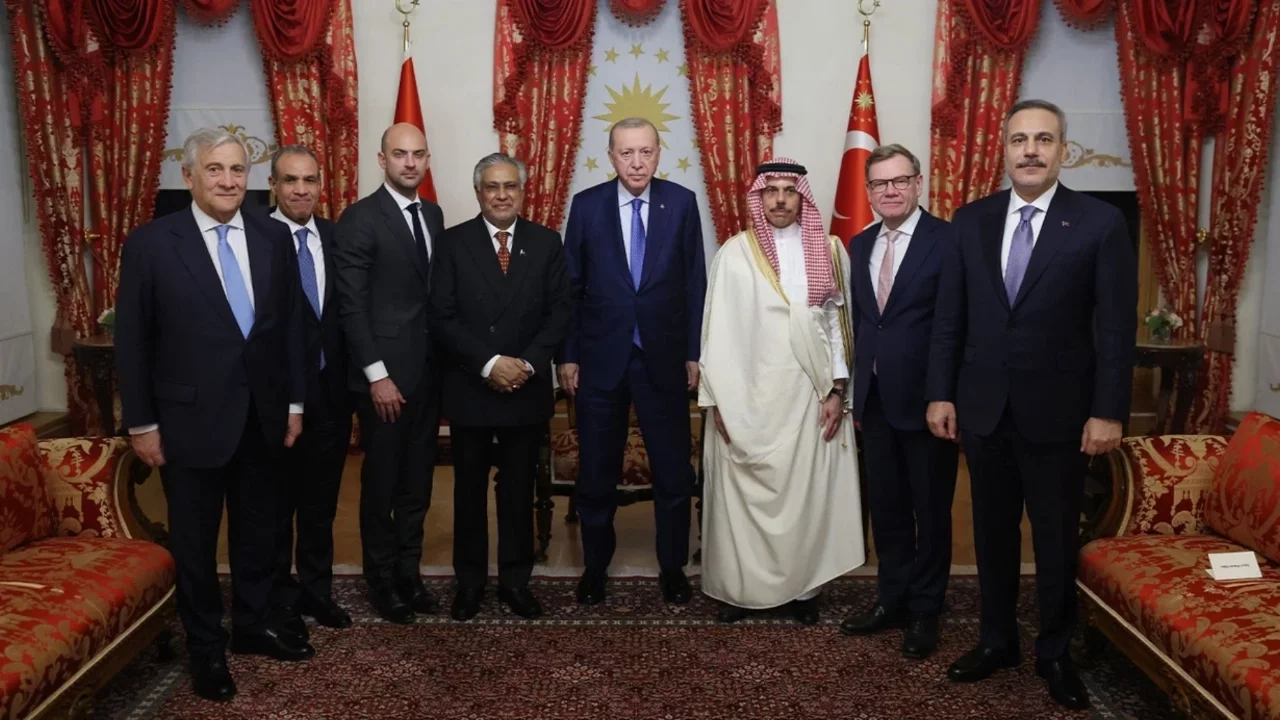 Cumhurbaşkanı Erdoğan, Türkiye'ye gelen dışişleri bakanlarını kabul etti