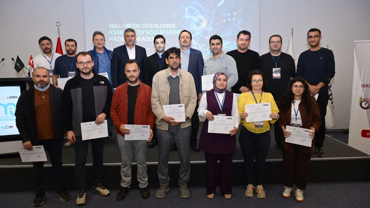 Bursa'da Kuantum Teknolojileri Akademisi tamamlandı