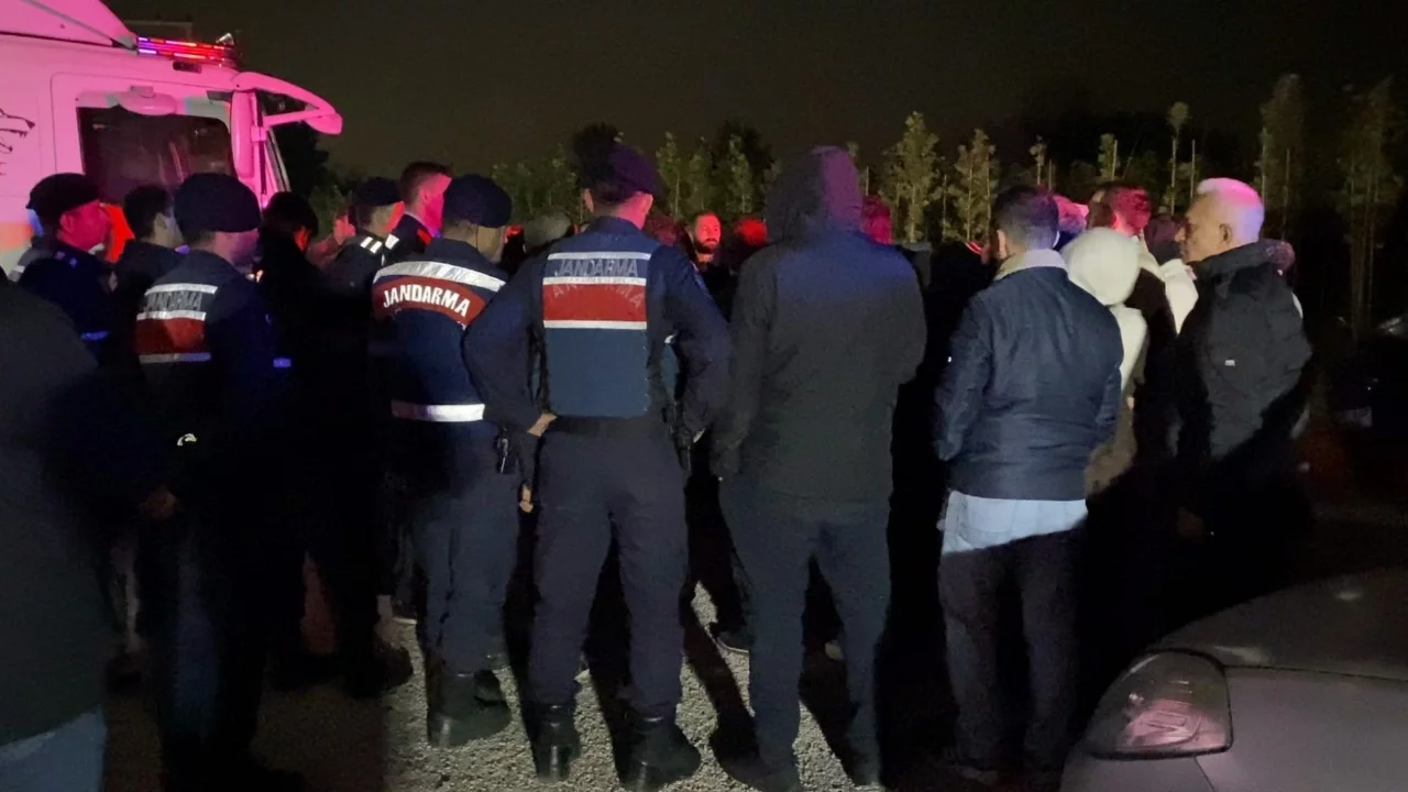 Bursa'da maaş alamayan işçiler fabrikayı bastı