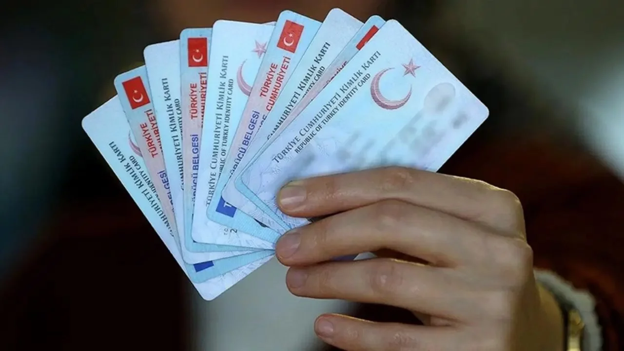 Yeni kimlik kartı başvurusu nereden yapılır? Kimlik kartı başvurusu için gerekli belgeler neler?