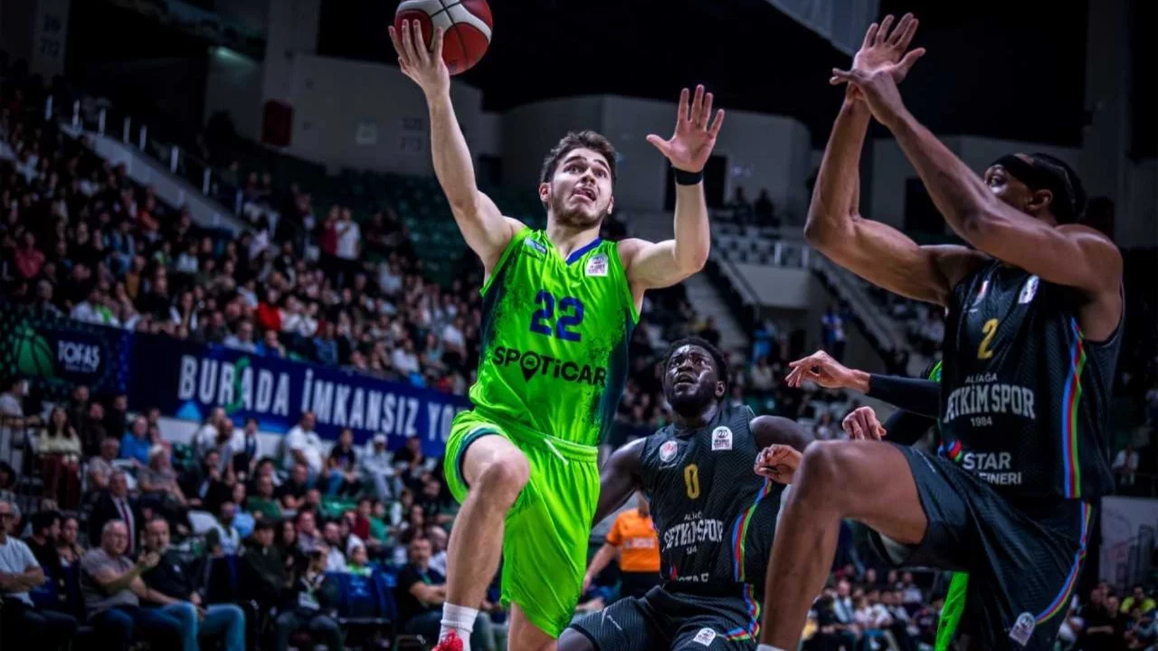 Aliağa Petkimspor, TOFAŞ'ı mağlup etti
