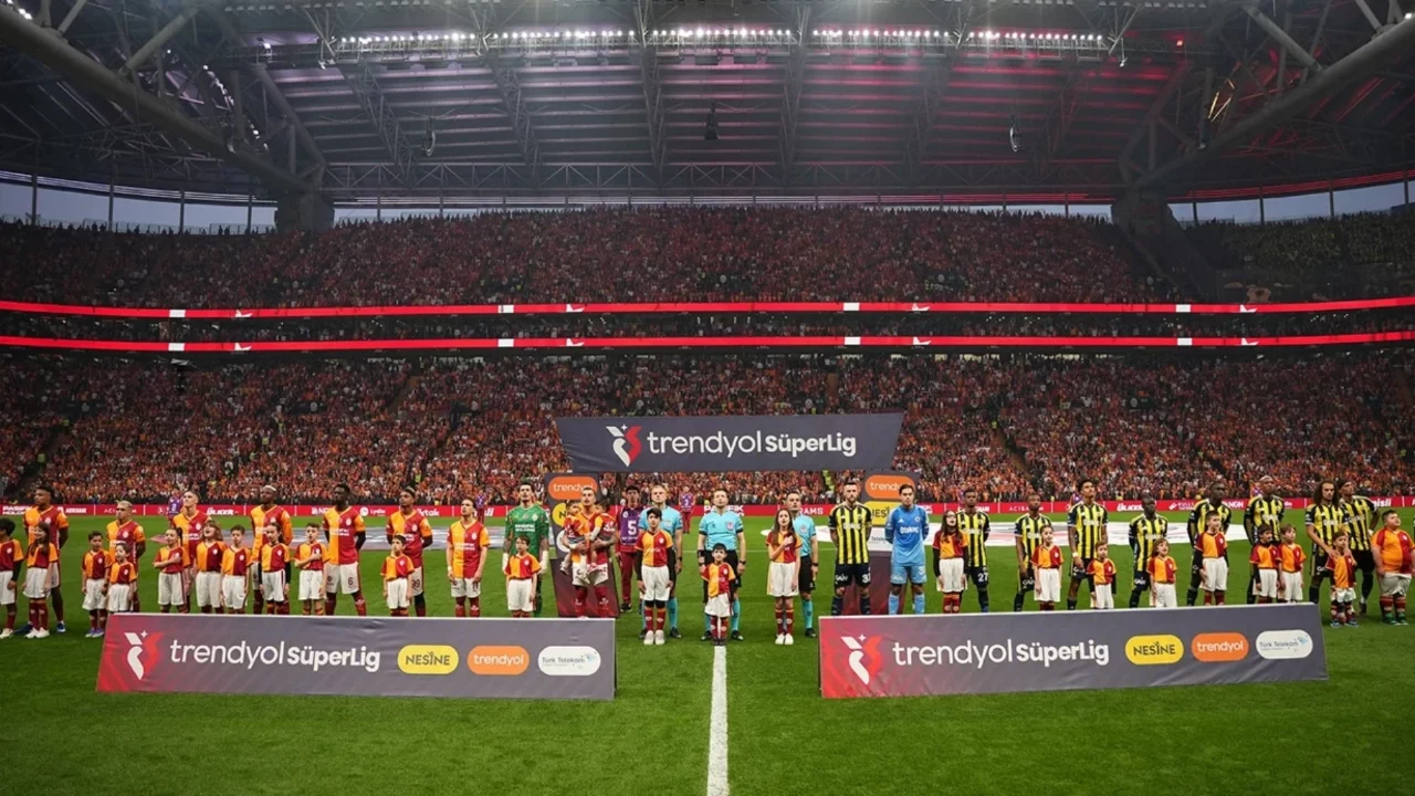 Galatasaray ve Fenerbahçe 407. kez karşı karşıya gelecek