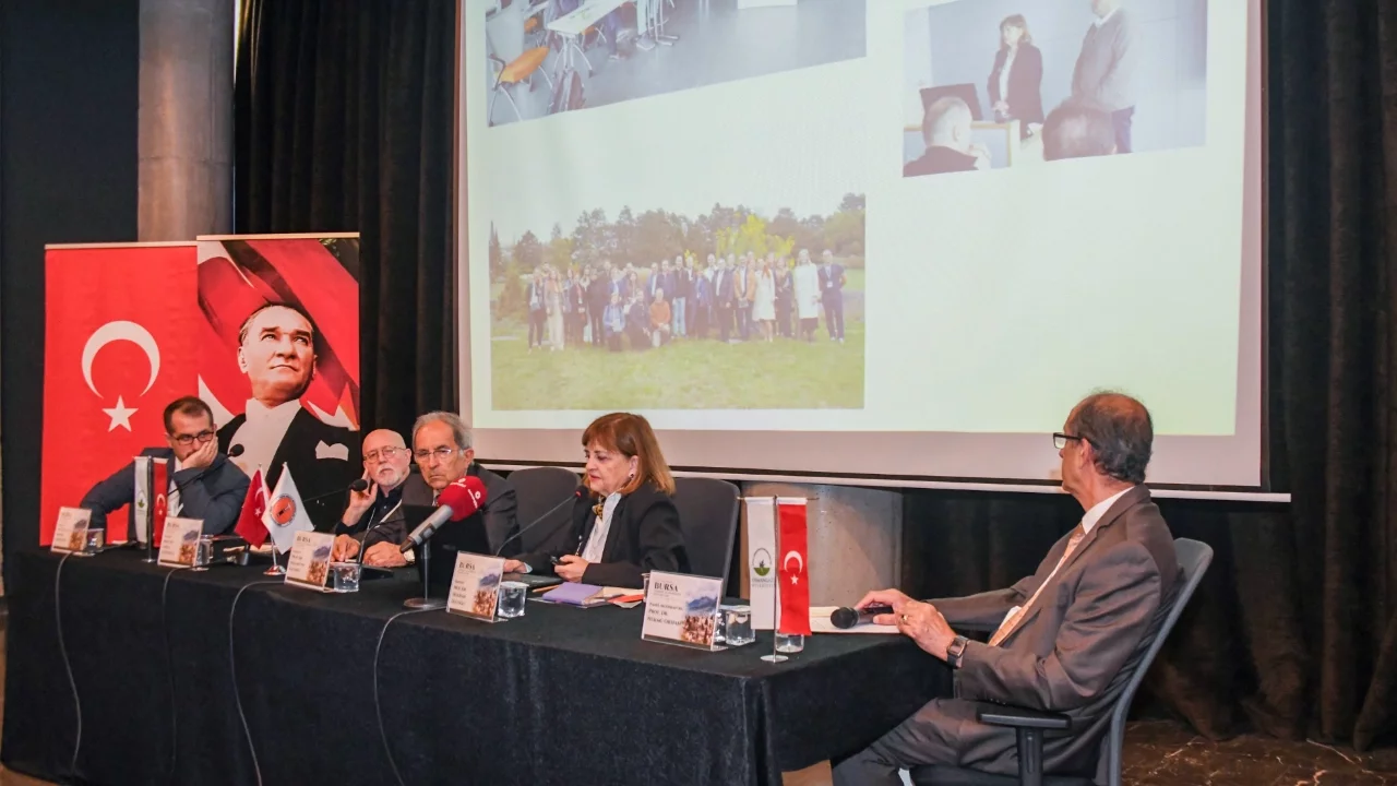 Osmangazi Belediyesi'nden deprem bilincini artırmaya yönelik panel