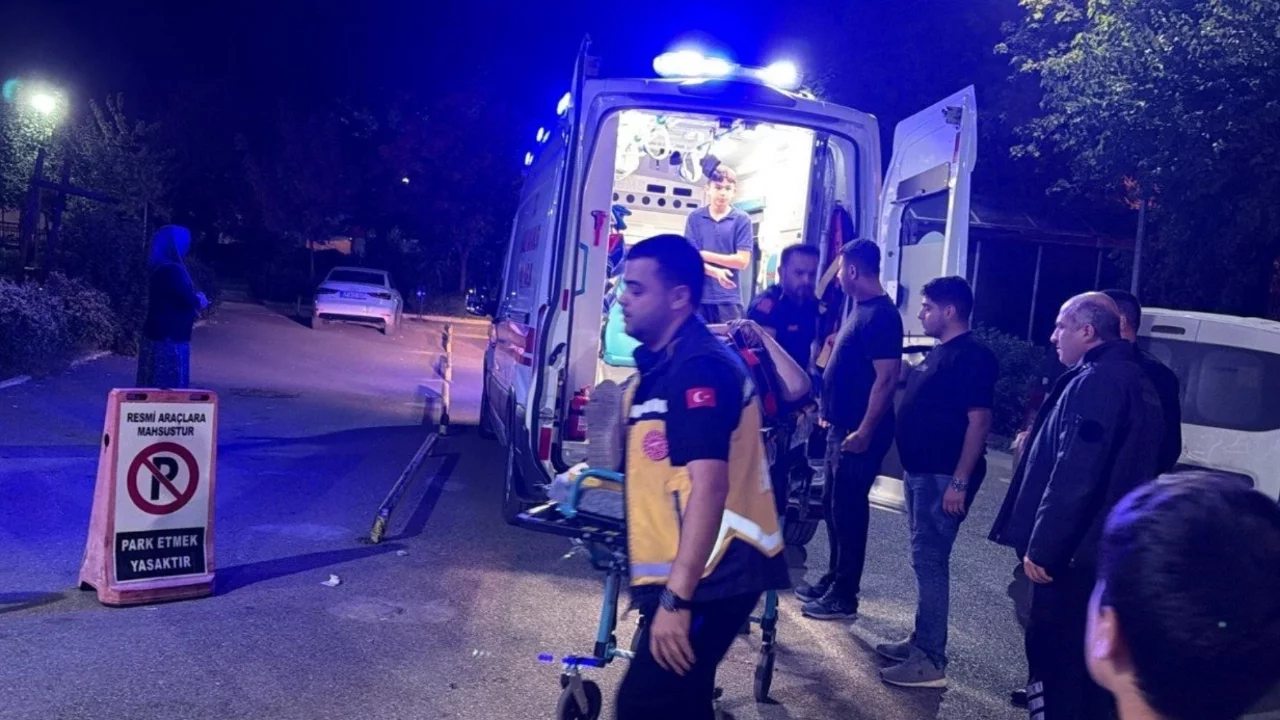 Adıyaman'da iki otomobil çarpıştı: Çok sayıda yaralı