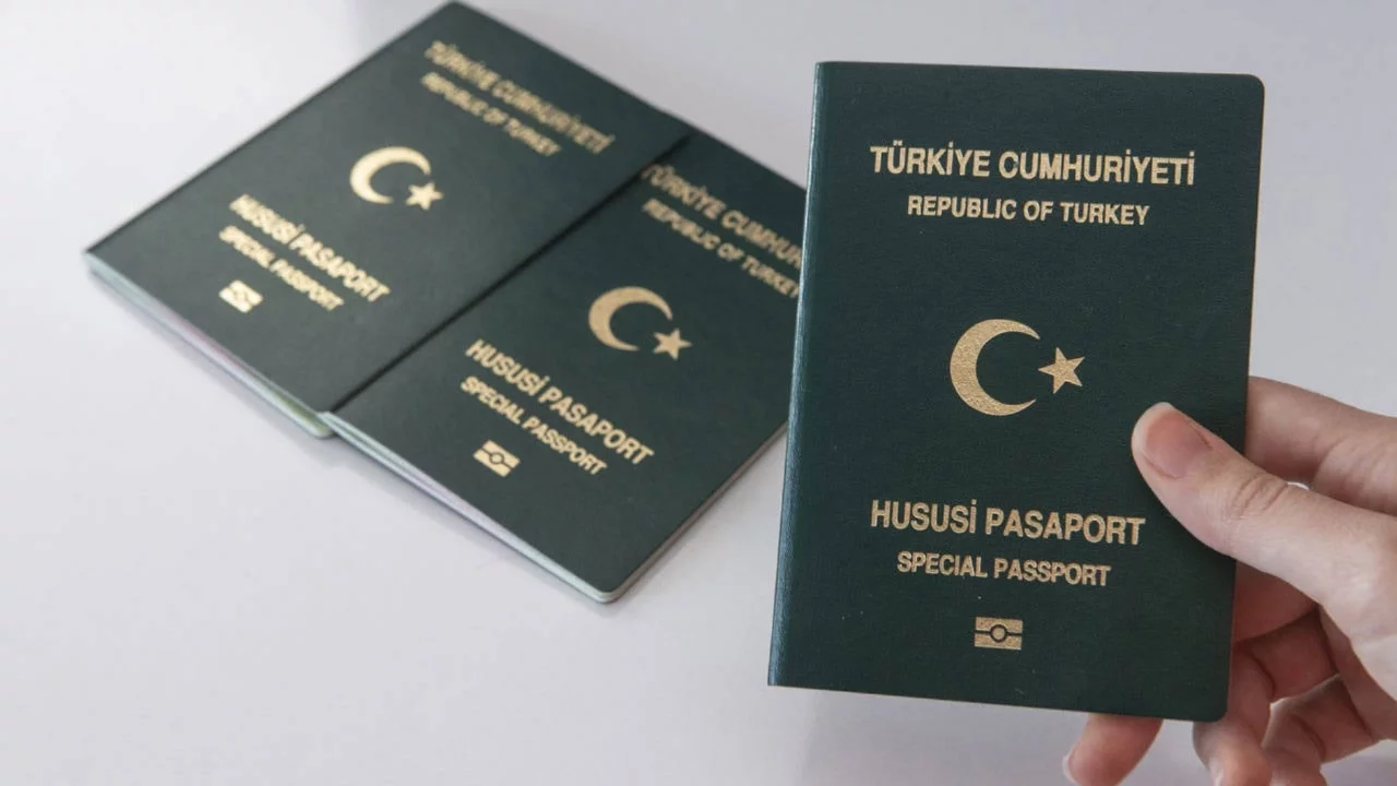 Meclis'e sunuldu: Yüz binlerce kişiye yeşil pasaport gündemde