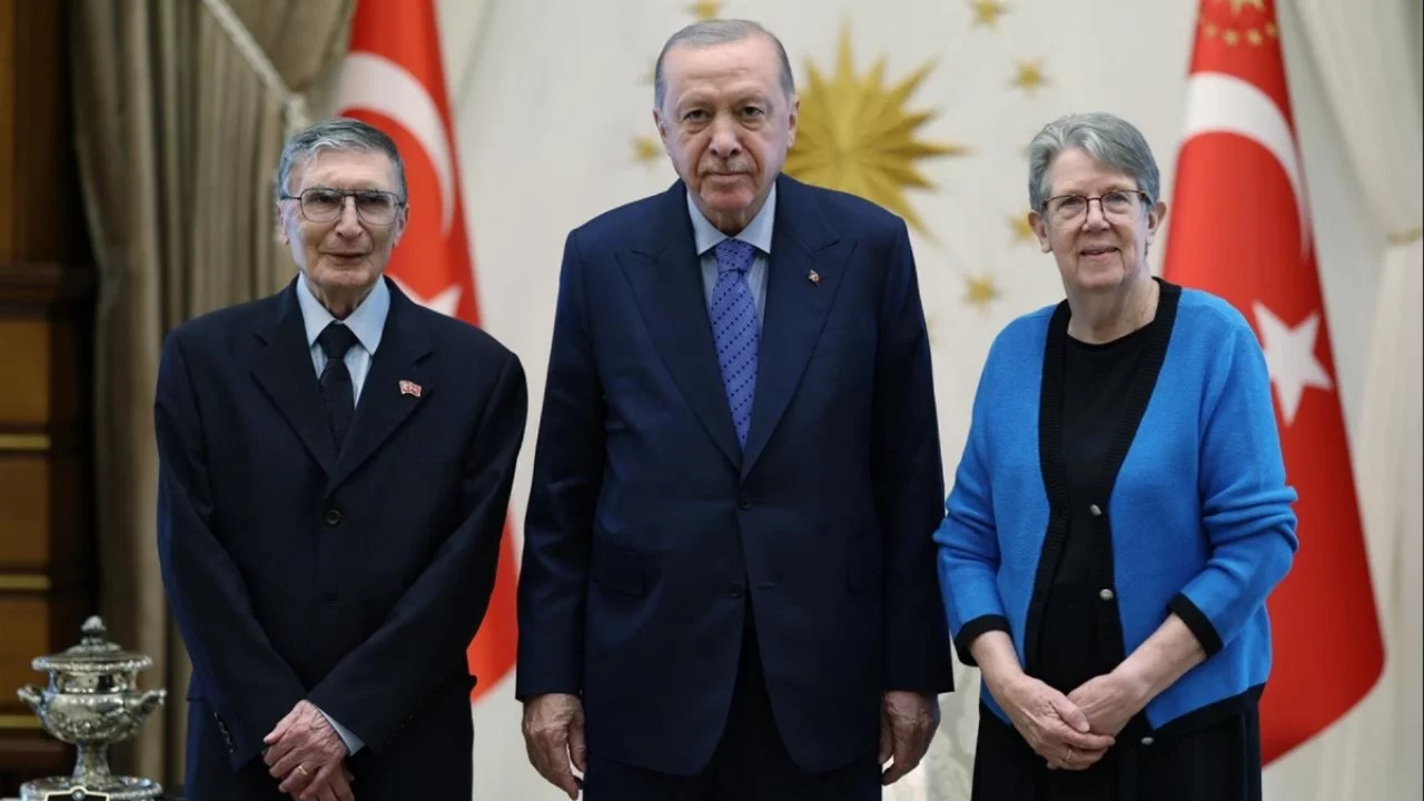 Cumhurbaşkanı Erdoğan, Aziz Sancar ve eşini kabul etti