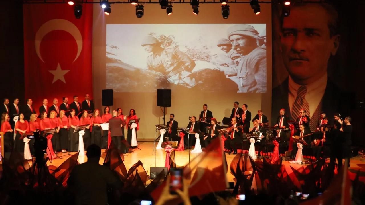 Bursa Büyükşehir'den Cumhuriyet'in 103. yılına özel Türk müziği gecesi
