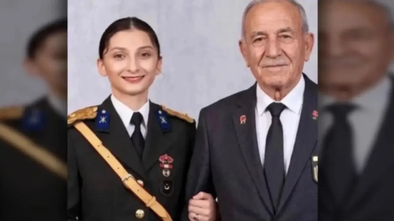 TSK'den ihraç edilen teğmen Ebru'nun gazi babası işten çıkarılmıştı... O şirketten açıklama geldi