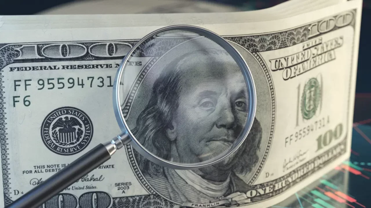 Dolar yükseliş seyrini koruyor