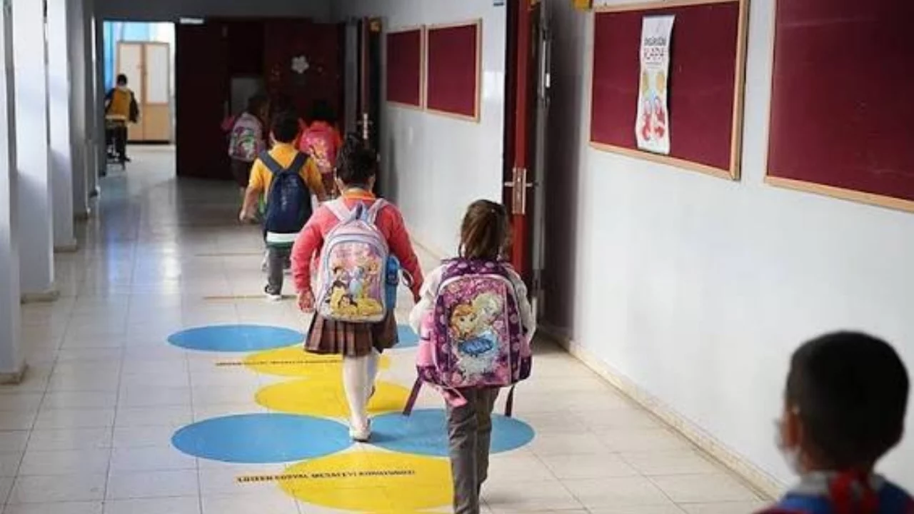 İstanbul'da okullar tatil mi? 27 Ekim Salı İstanbul'da okullar açık mı?