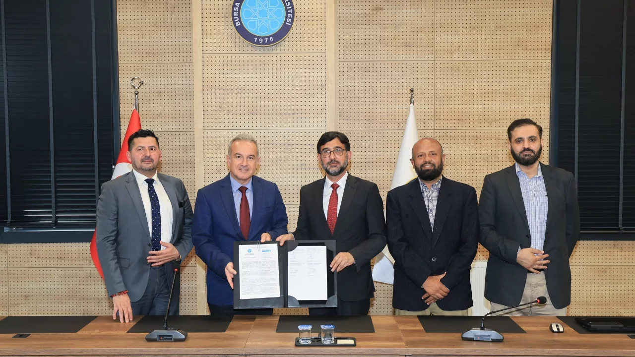 BUÜ, Pakistan üniversitesine akademik destek verecek
