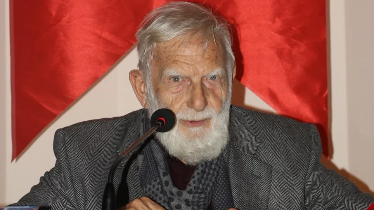 Prof. Dr. Sadettin Ökten Bursa'da Yahya Kemal'i anlattı