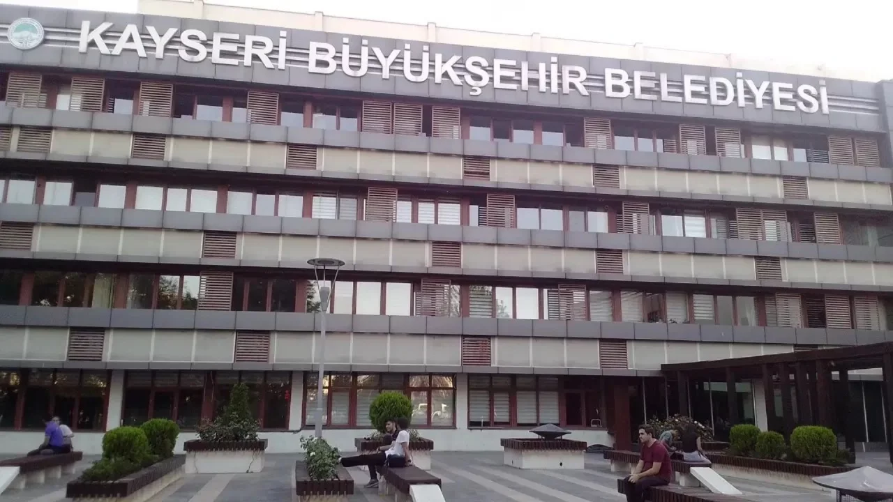 Sayıştay tespit etti! AK Parti'li belediyede aynı kişilere birden fazla usulsüz ödeme