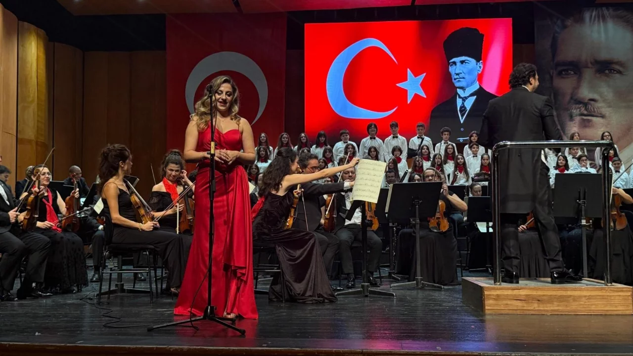 Bursa Bölge Devlet Senfoni Orkestrası'ndan Cumhuriyet Bayramı konseri