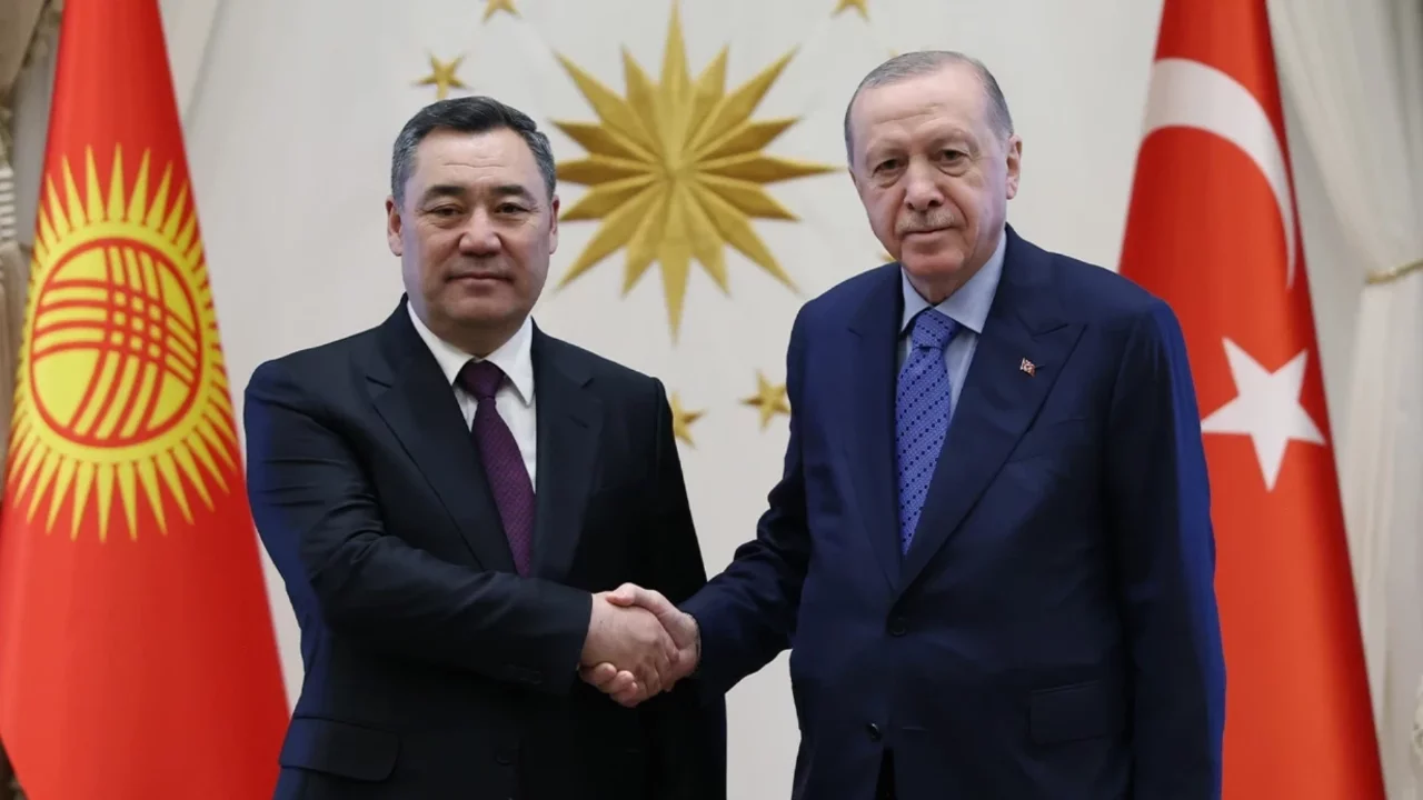 Cumhurbaşkanı Erdoğan, Kırgızistan Cumhurbaşkanı Caparov ile görüştü