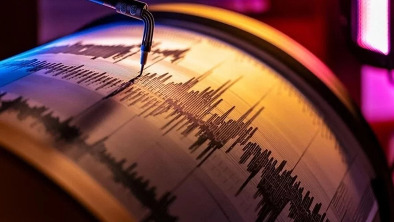 Ege Denizi'nde 4.7 büyüklüğünde deprem