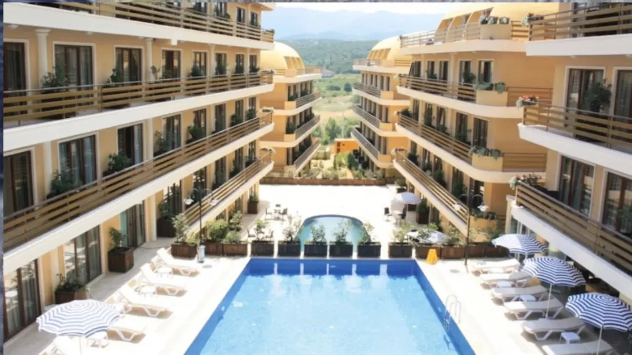 Binlerce kişiyi mağdur eden otel iflas etti...